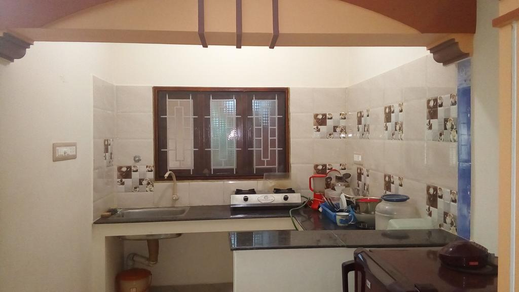 Sabri Guest House Tiruvannāmalai Exterior photo